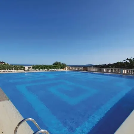 Appart Lucie Vue Mer La Corniche Les Issambres *